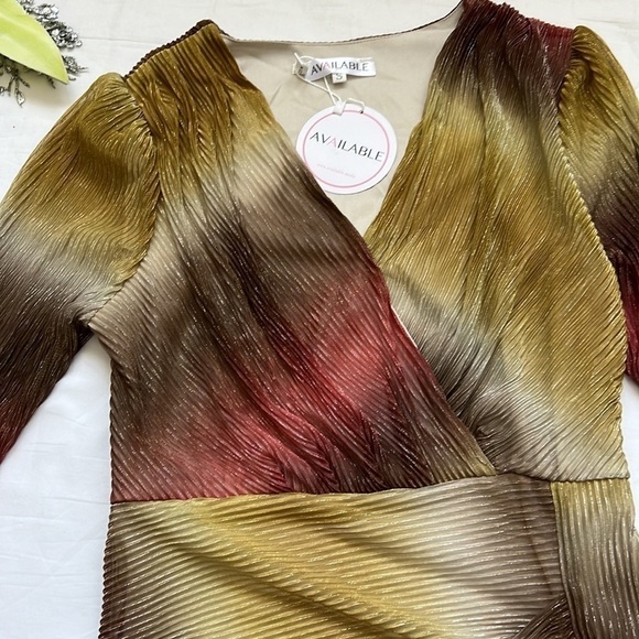 ⭐️nwt Available Faux Wrap Dress⭐️ - Picture 2 of 7